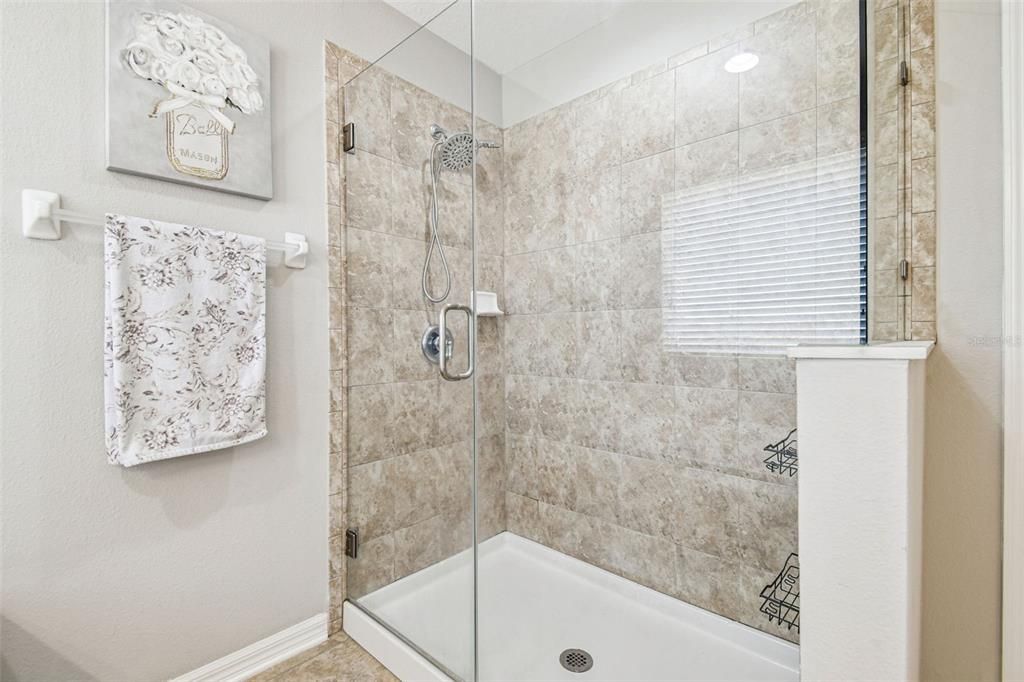 待售: $585,000 (3 贝兹, 2 浴室, 2446 平方英尺)