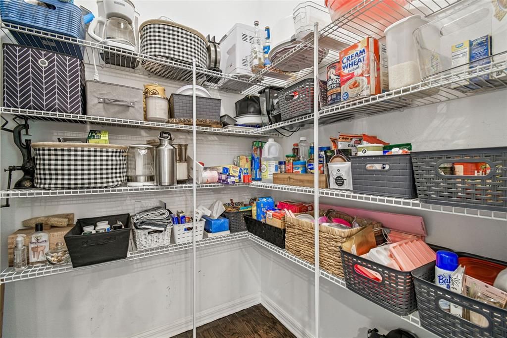 待售: $585,000 (3 贝兹, 2 浴室, 2446 平方英尺)