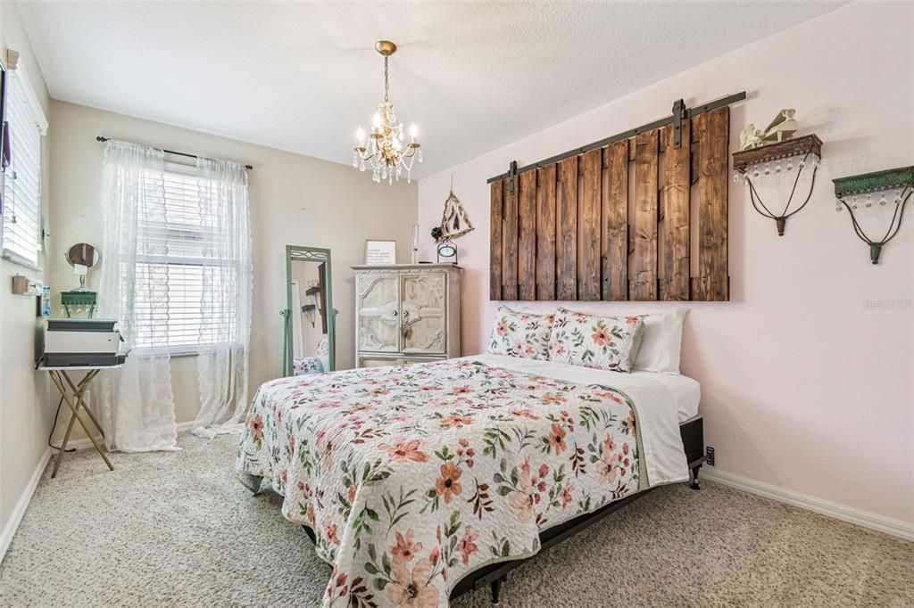 待售: $585,000 (3 贝兹, 2 浴室, 2446 平方英尺)