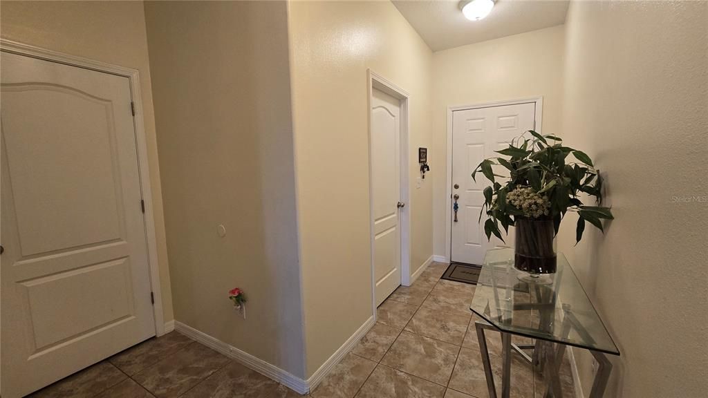 В аренду: $1,820 (2 спален, 2 ванн, 1396 Квадратных фут)