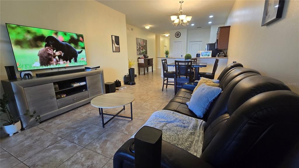 В аренду: $1,820 (2 спален, 2 ванн, 1396 Квадратных фут)