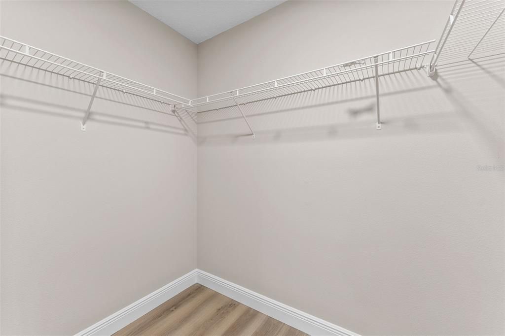 合同活跃: $340,000 (3 贝兹, 2 浴室, 1805 平方英尺)