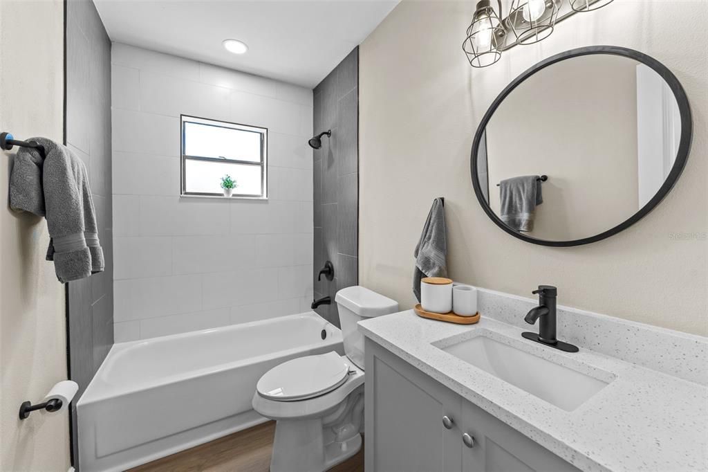 合同活跃: $340,000 (3 贝兹, 2 浴室, 1805 平方英尺)