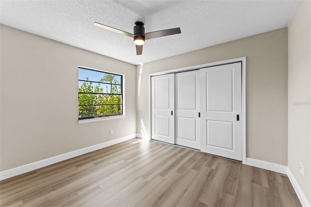 合同活跃: $340,000 (3 贝兹, 2 浴室, 1805 平方英尺)