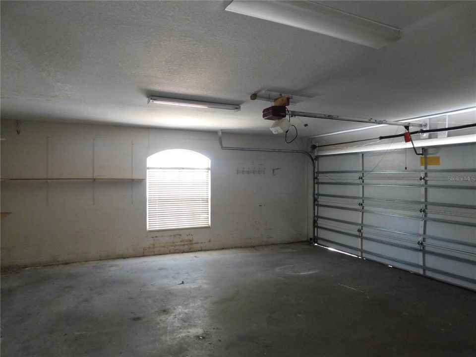 En Venta: $284,900 (3 camas, 2 baños, 2080 Pies cuadrados)