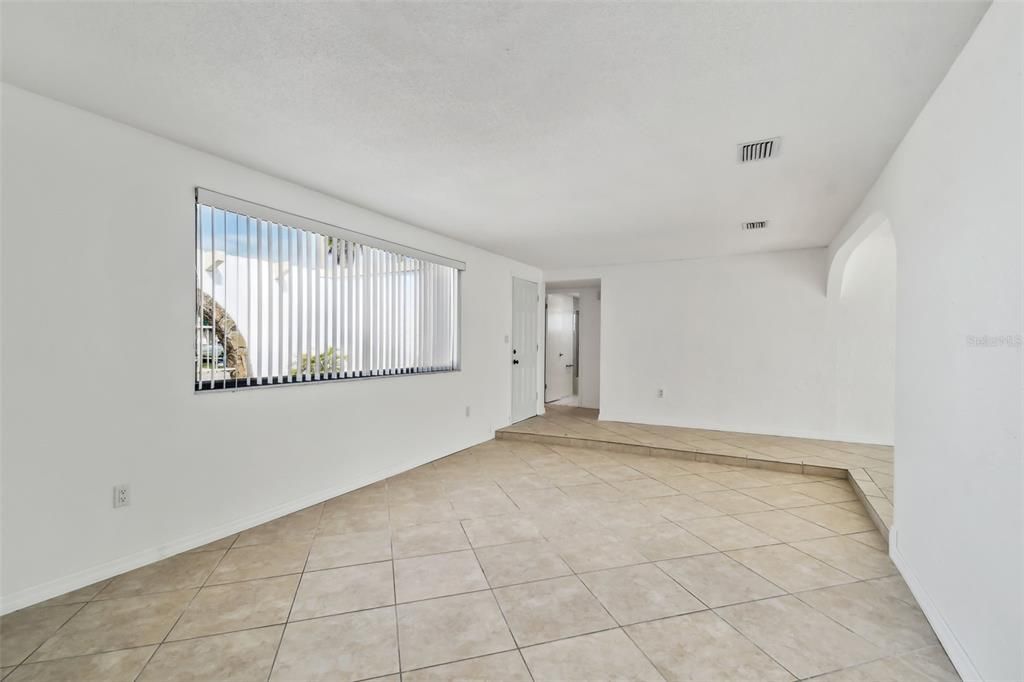 For Rent: $2,300 (2 beds, 2 baths, 1334 Square Feet)