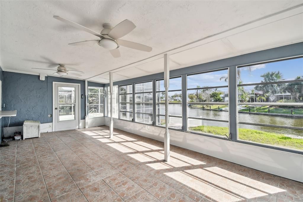 For Rent: $2,300 (2 beds, 2 baths, 1334 Square Feet)