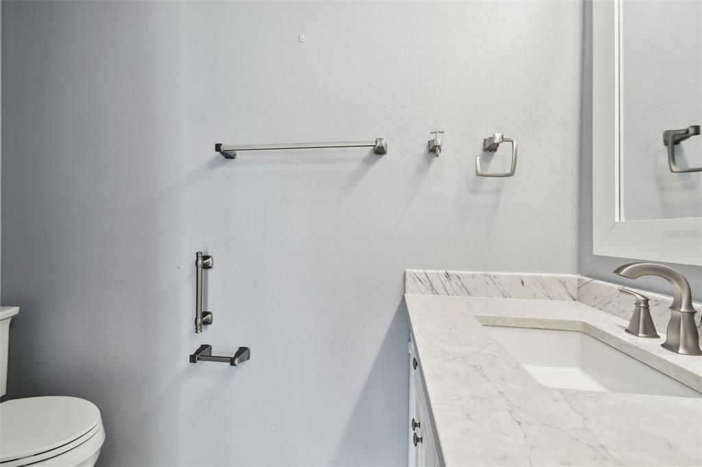 For Rent: $2,300 (2 beds, 2 baths, 1334 Square Feet)