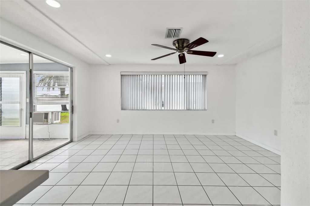 For Rent: $2,300 (2 beds, 2 baths, 1334 Square Feet)