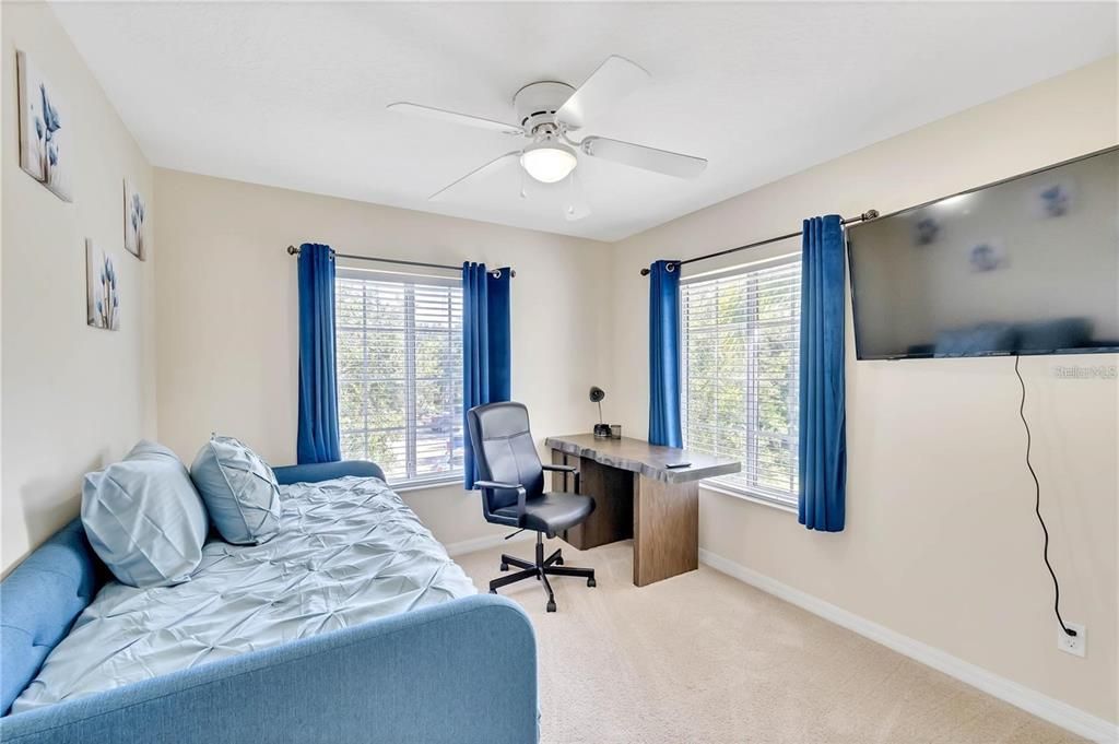 En Renta: $1,850 (3 camas, 2 baños, 1400 Pies cuadrados)