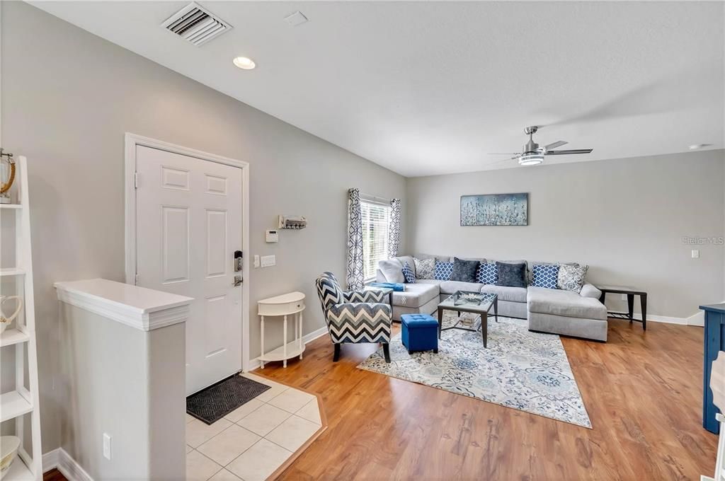 En Renta: $1,850 (3 camas, 2 baños, 1400 Pies cuadrados)