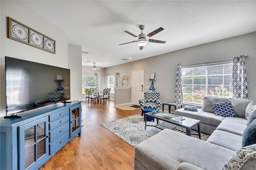 En Renta: $1,850 (3 camas, 2 baños, 1400 Pies cuadrados)