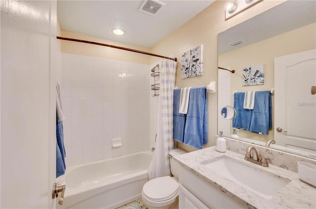 En Renta: $1,850 (3 camas, 2 baños, 1400 Pies cuadrados)