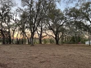 En Venta: $750,000 (32.00 acres)