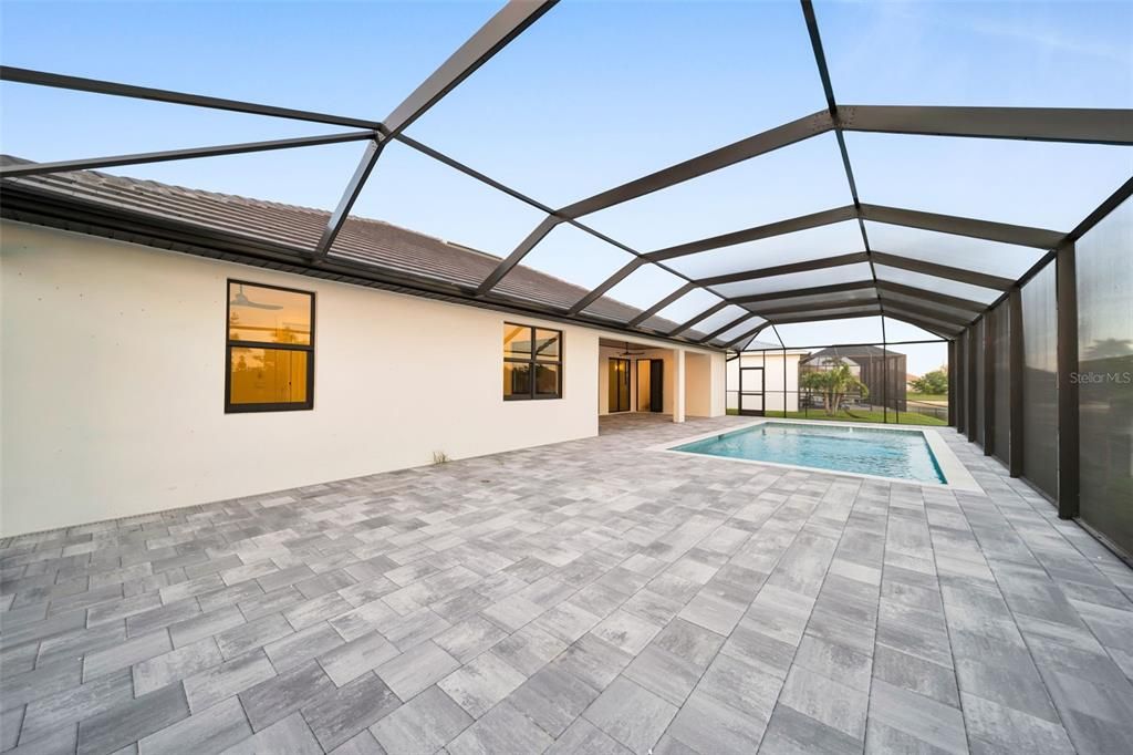 For Sale: $780,000 (4 beds, 4 baths, 2166 Square Feet)