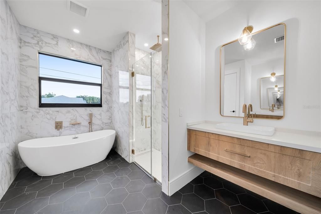 For Sale: $780,000 (4 beds, 4 baths, 2166 Square Feet)