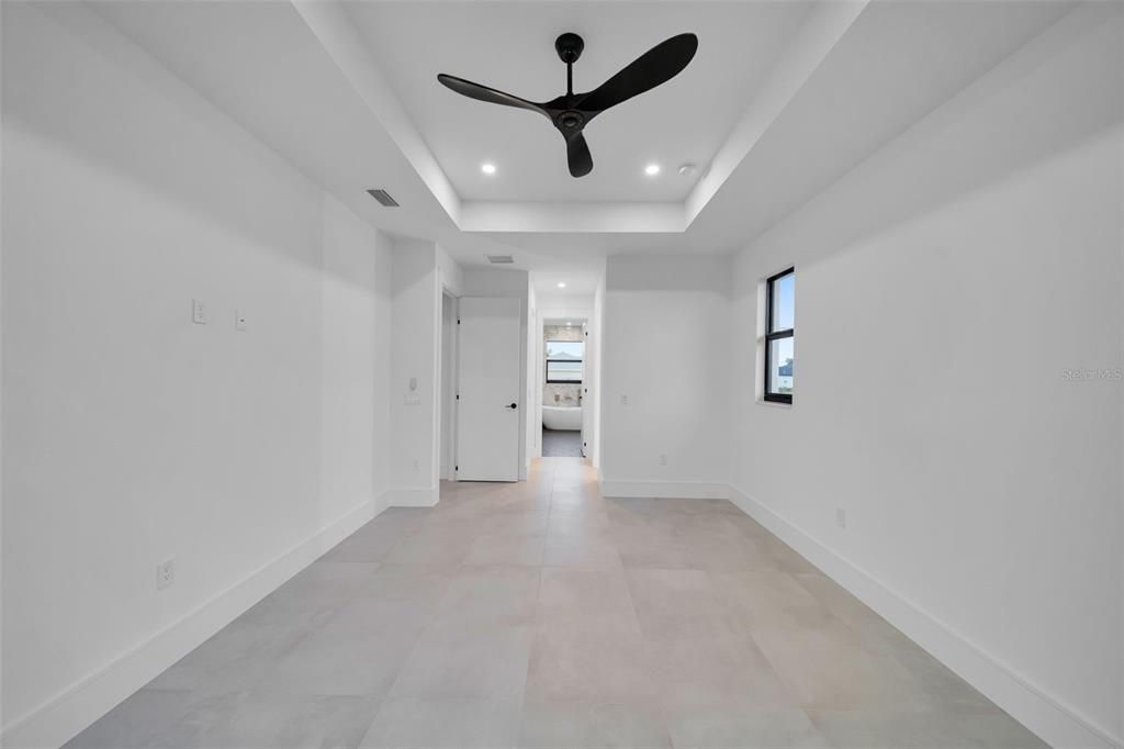 For Sale: $780,000 (4 beds, 4 baths, 2166 Square Feet)