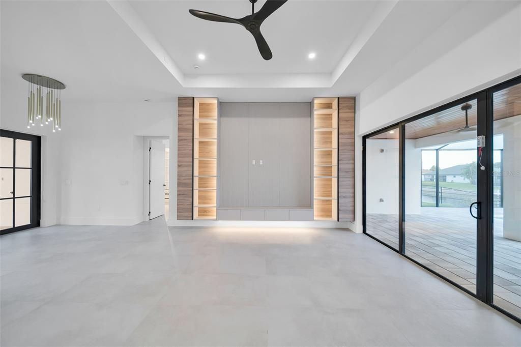 For Sale: $780,000 (4 beds, 4 baths, 2166 Square Feet)