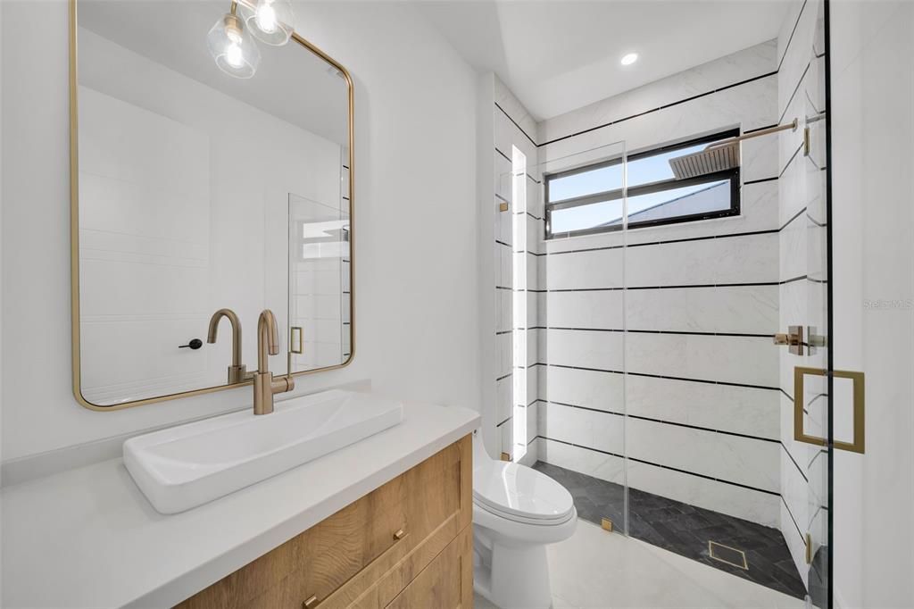 For Sale: $780,000 (4 beds, 4 baths, 2166 Square Feet)