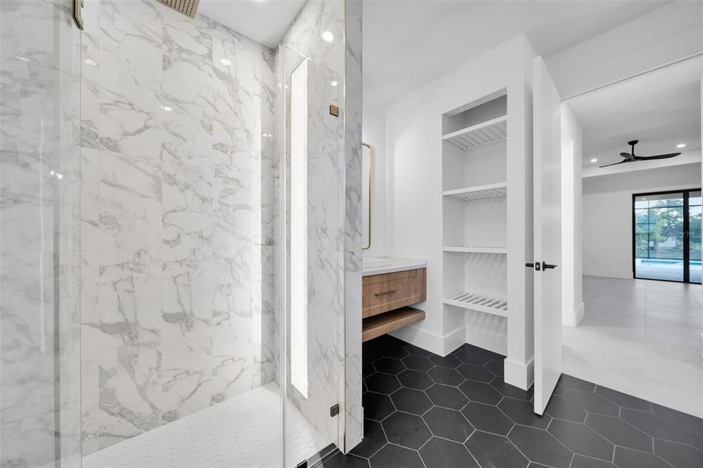 For Sale: $780,000 (4 beds, 4 baths, 2166 Square Feet)