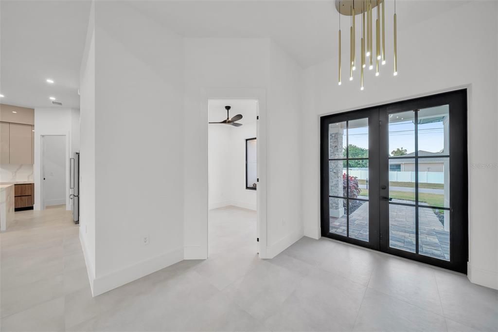 For Sale: $780,000 (4 beds, 4 baths, 2166 Square Feet)