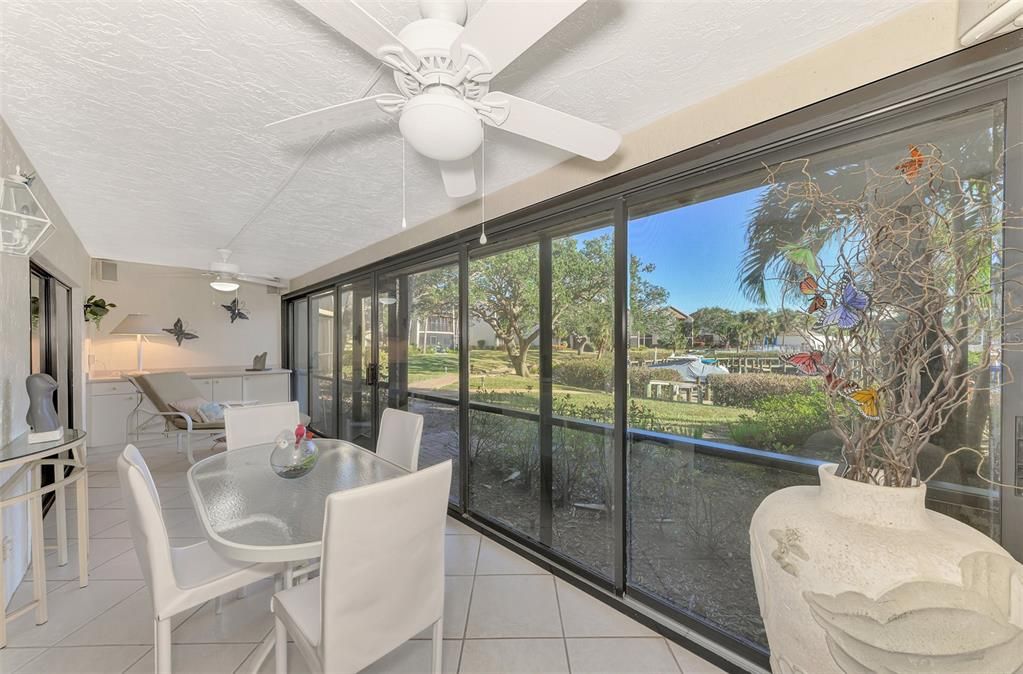 Activo con contrato: $975,855 (2 camas, 2 baños, 1710 Pies cuadrados)