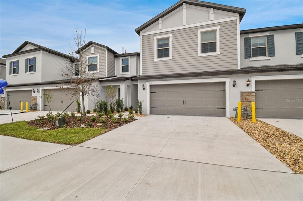 For Rent: $2,250 (3 beds, 2 baths, 2319 Square Feet)