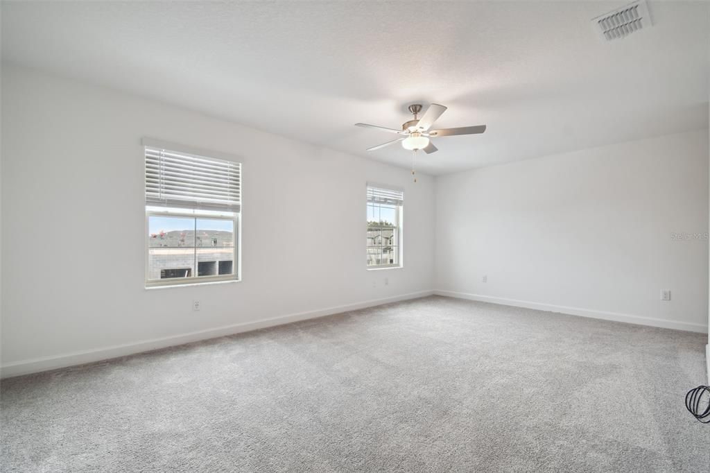 For Rent: $2,250 (3 beds, 2 baths, 2319 Square Feet)