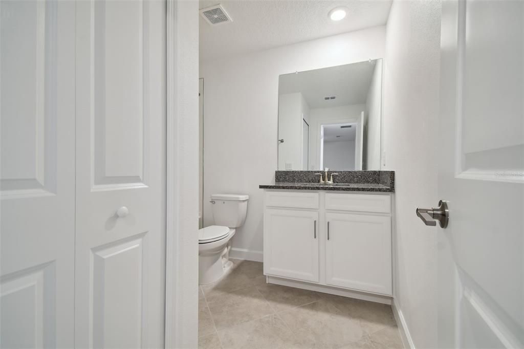 For Rent: $2,250 (3 beds, 2 baths, 2319 Square Feet)