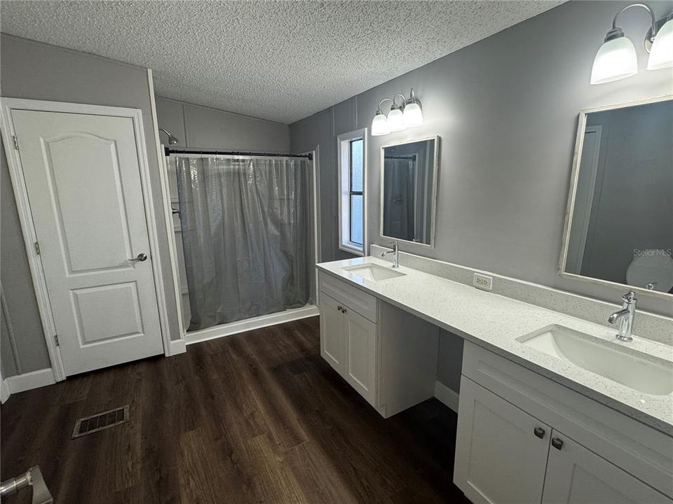 待售: $245,000 (3 贝兹, 2 浴室, 1620 平方英尺)