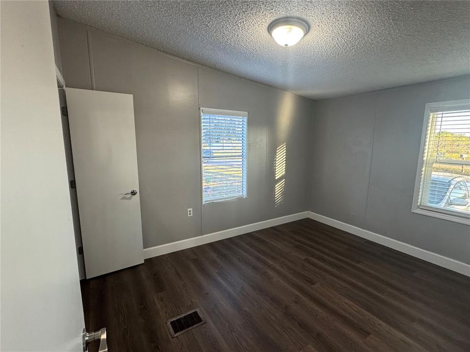 待售: $245,000 (3 贝兹, 2 浴室, 1620 平方英尺)