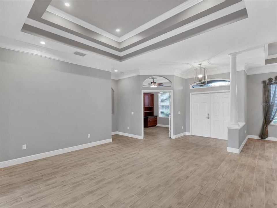 出租: $4,450 (4 贝兹, 3 浴室, 2739 平方英尺)