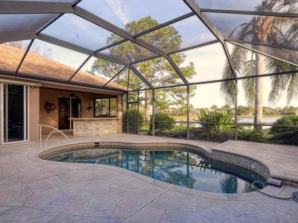 出租: $4,450 (4 贝兹, 3 浴室, 2739 平方英尺)