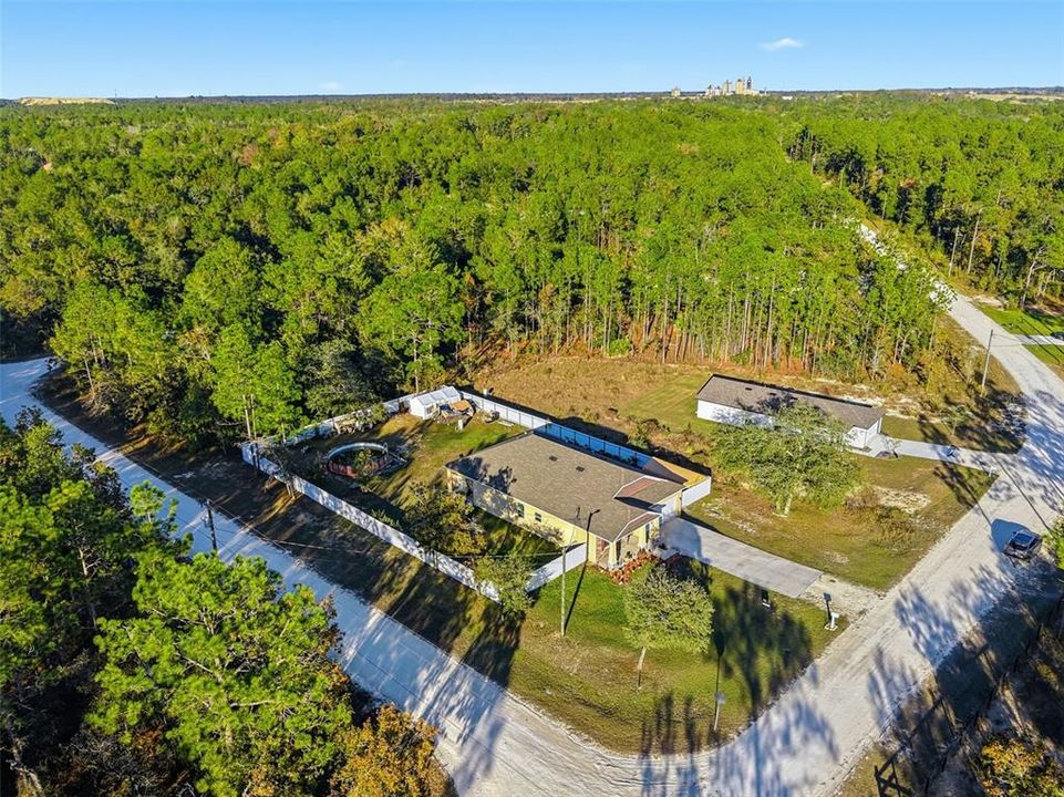 待售: $380,000 (4 贝兹, 2 浴室, 1997 平方英尺)