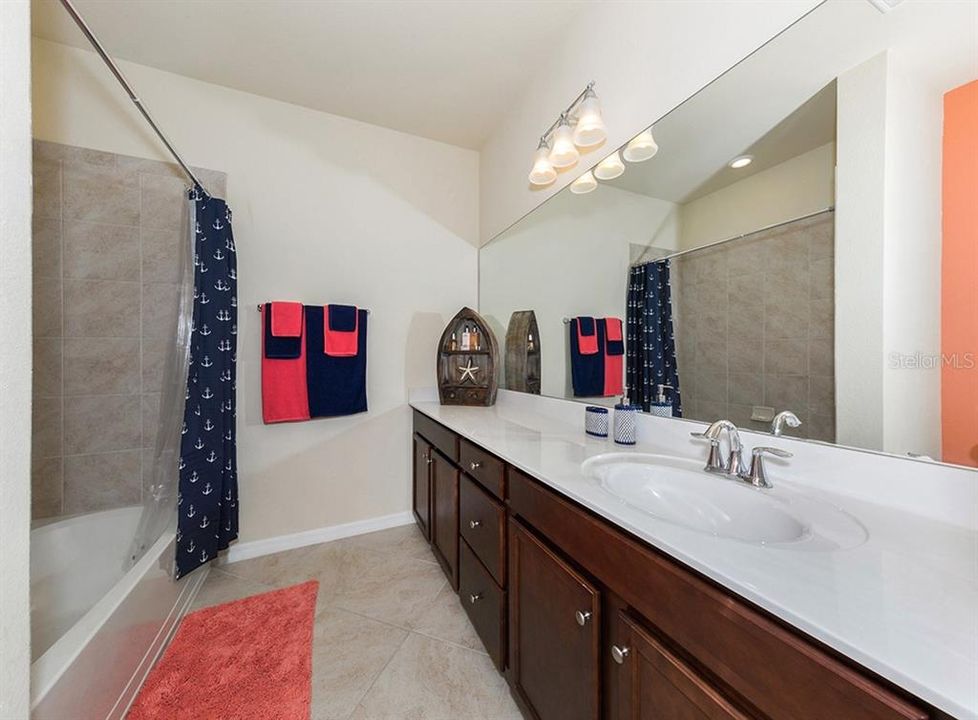 В аренду: $1,850 (3 спален, 2 ванн, 1879 Квадратных фут)