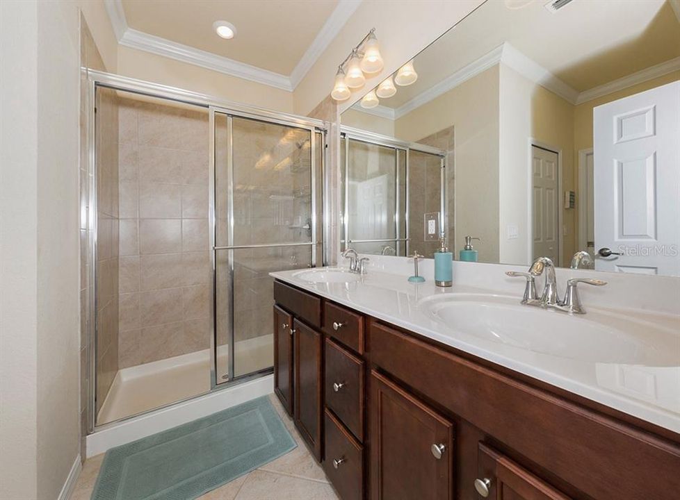 В аренду: $1,850 (3 спален, 2 ванн, 1879 Квадратных фут)