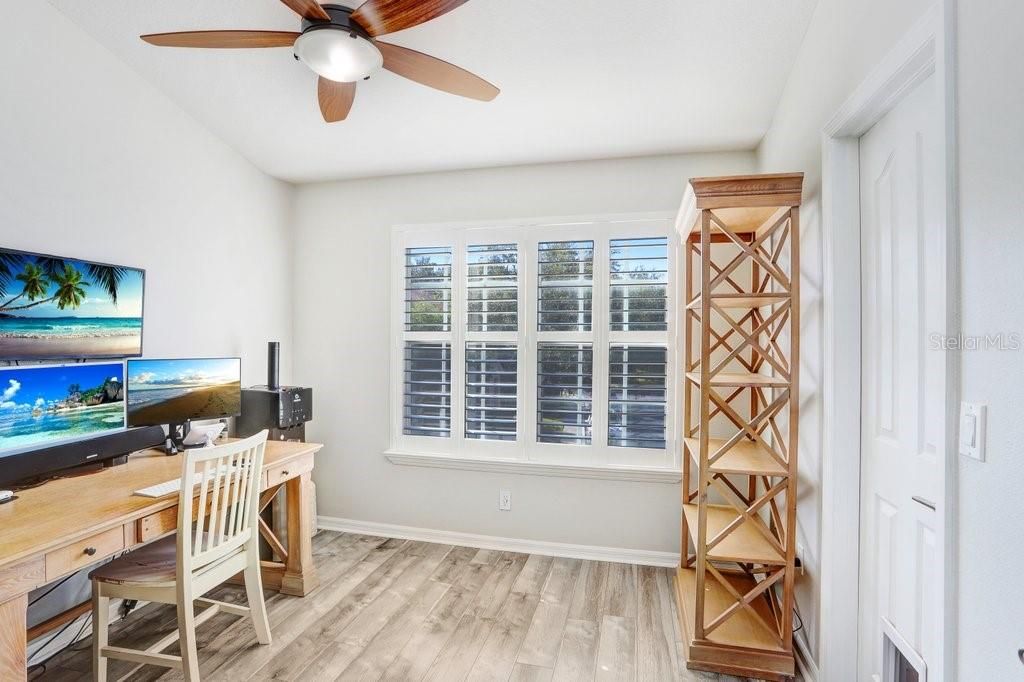 Activo con contrato: $450,000 (4 camas, 2 baños, 1771 Pies cuadrados)