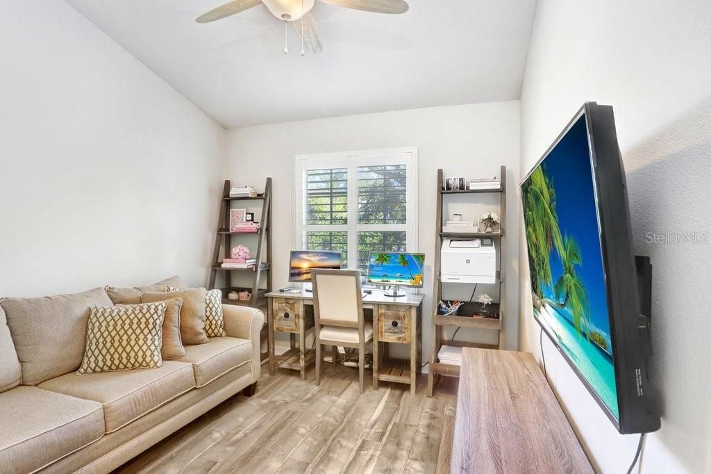 Activo con contrato: $450,000 (4 camas, 2 baños, 1771 Pies cuadrados)