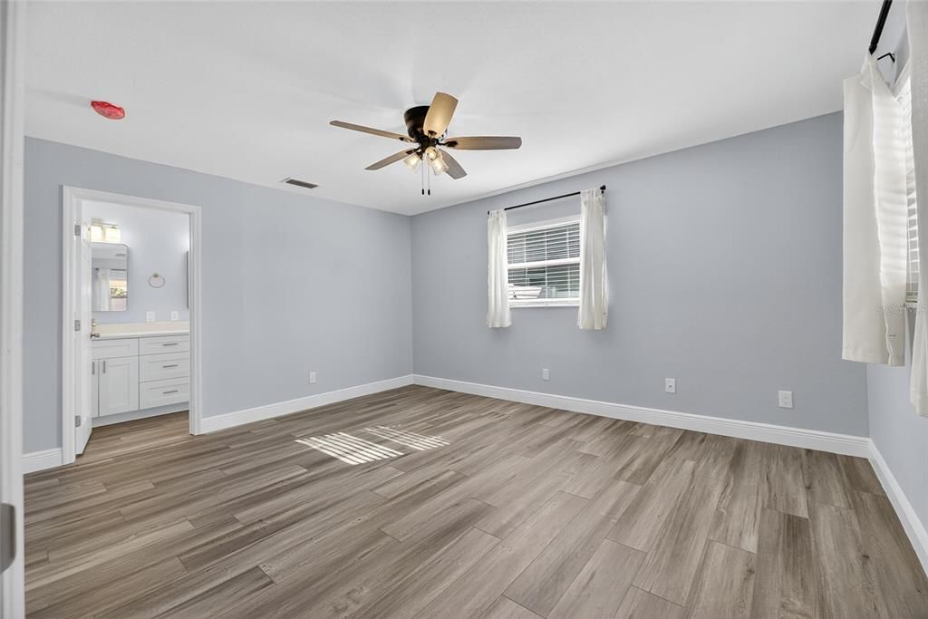 For Rent: $4,200 (3 beds, 2 baths, 1477 Square Feet)