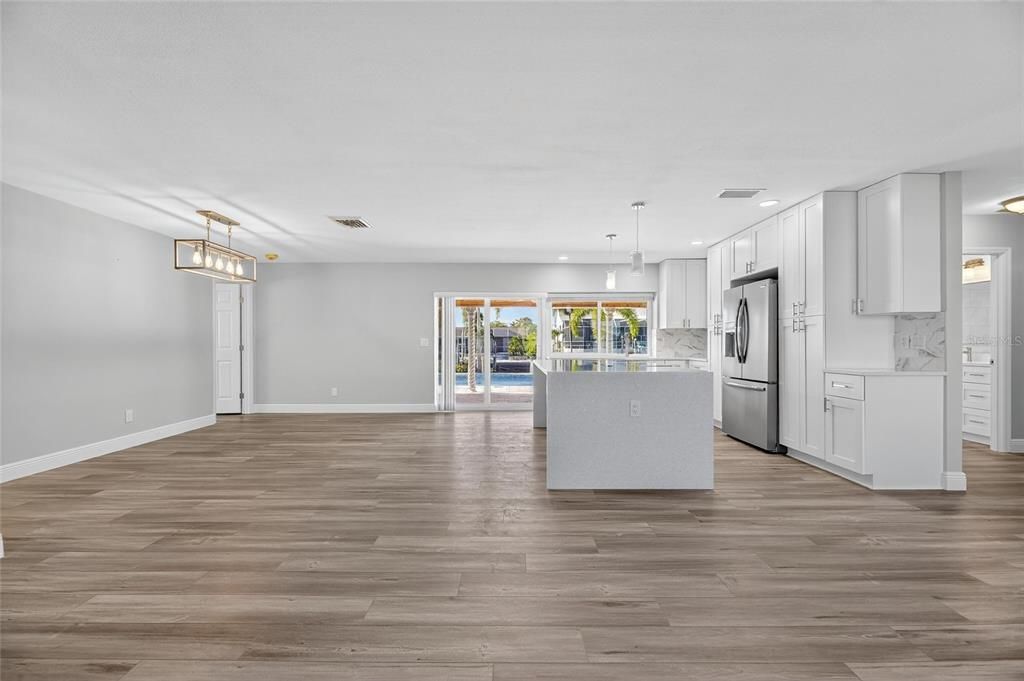 For Rent: $4,200 (3 beds, 2 baths, 1477 Square Feet)