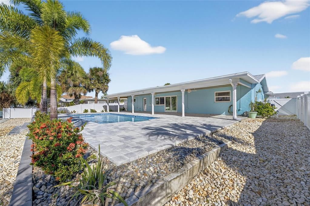 For Rent: $4,200 (3 beds, 2 baths, 1477 Square Feet)