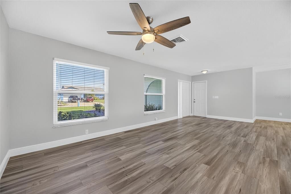 For Rent: $4,200 (3 beds, 2 baths, 1477 Square Feet)