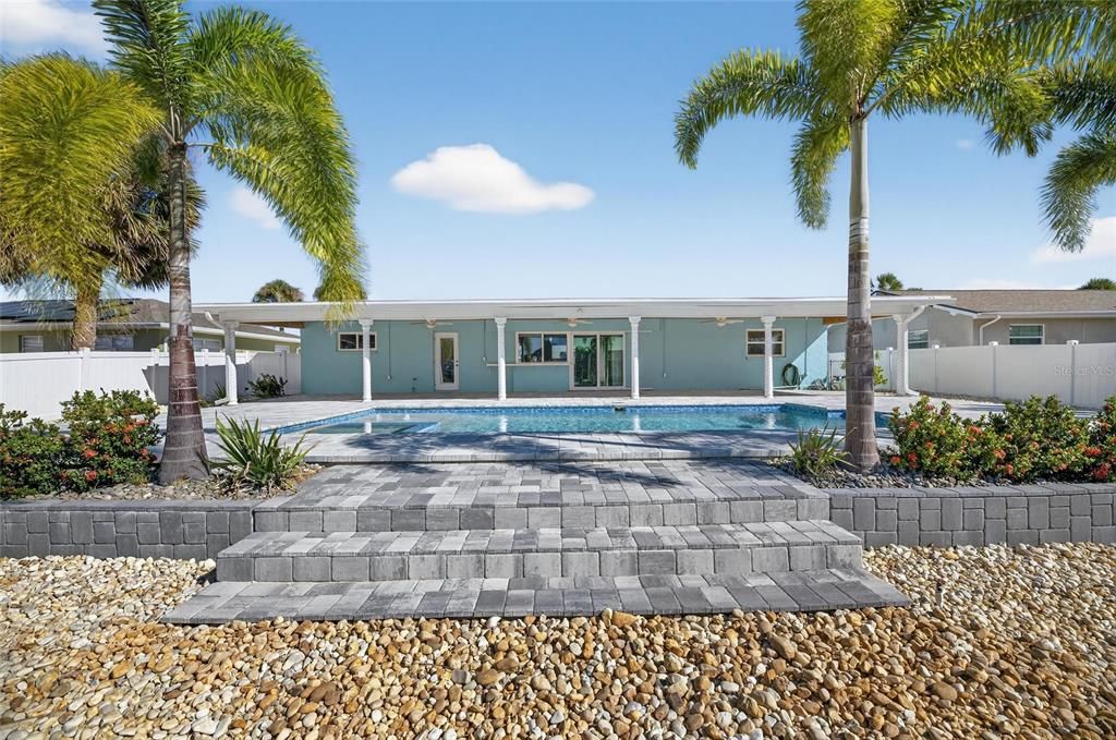 For Rent: $4,200 (3 beds, 2 baths, 1477 Square Feet)