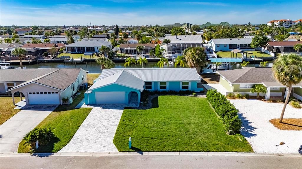 For Rent: $4,200 (3 beds, 2 baths, 1477 Square Feet)