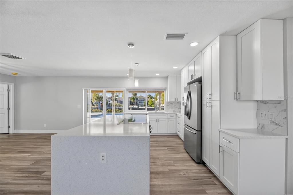 For Rent: $4,200 (3 beds, 2 baths, 1477 Square Feet)