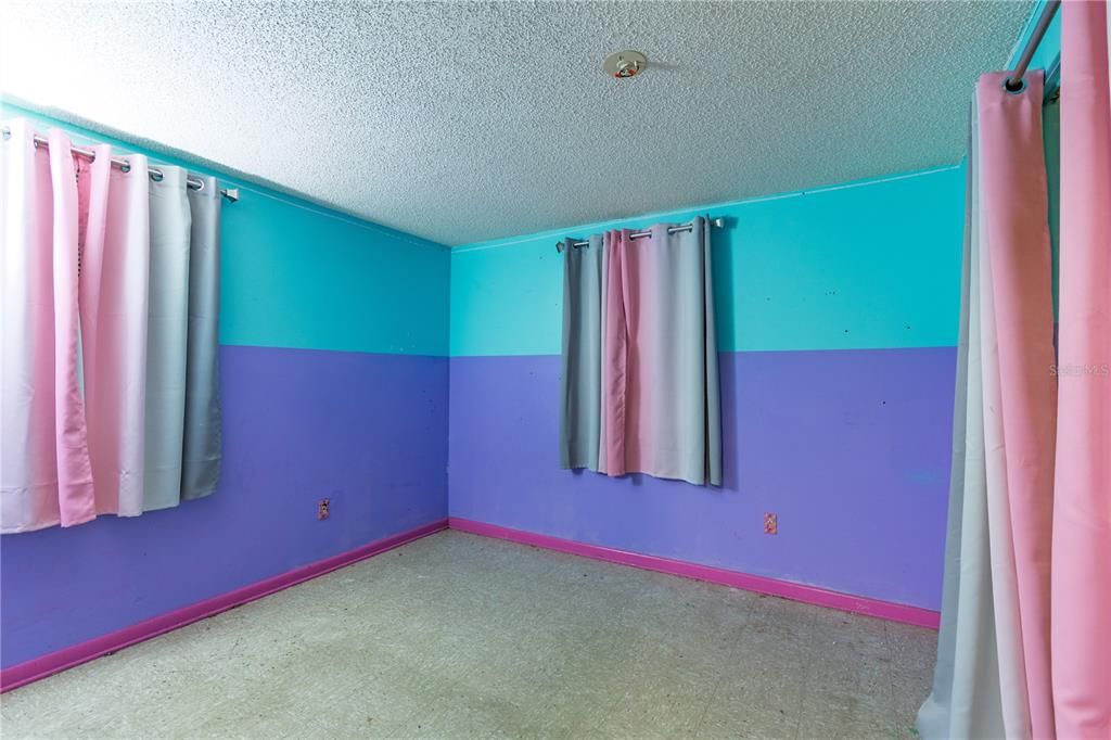 待售: $200,000 (2 贝兹, 2 浴室, 1176 平方英尺)