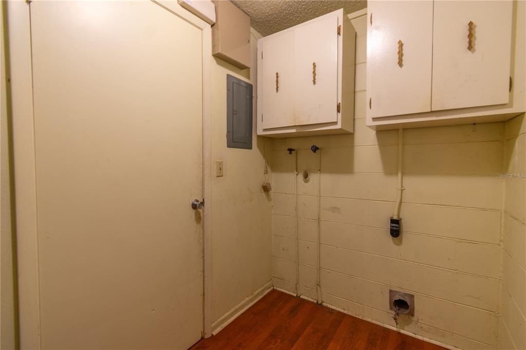 待售: $200,000 (2 贝兹, 2 浴室, 1176 平方英尺)