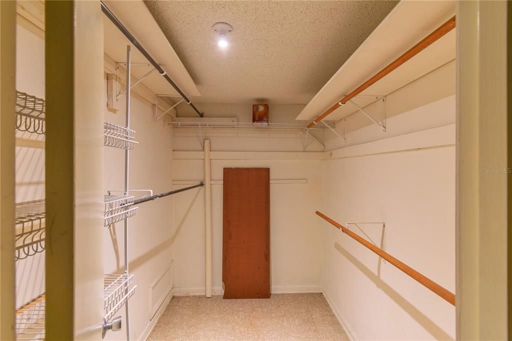 待售: $200,000 (2 贝兹, 2 浴室, 1176 平方英尺)