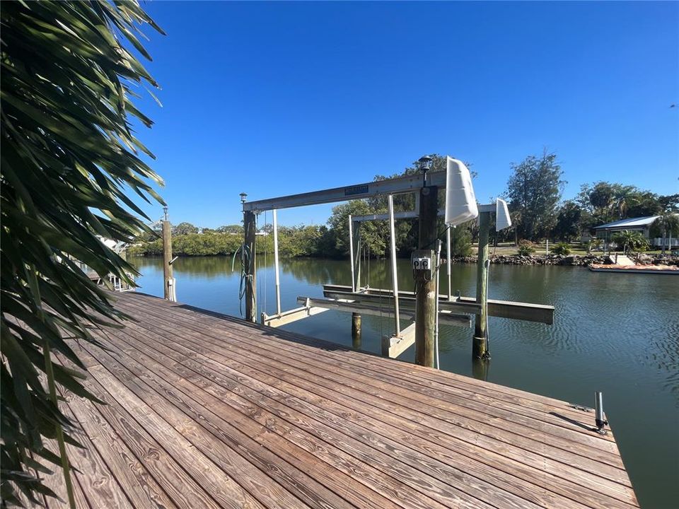 На продажу: $364,000 (2 спален, 1 ванн, 967 Квадратных фут)