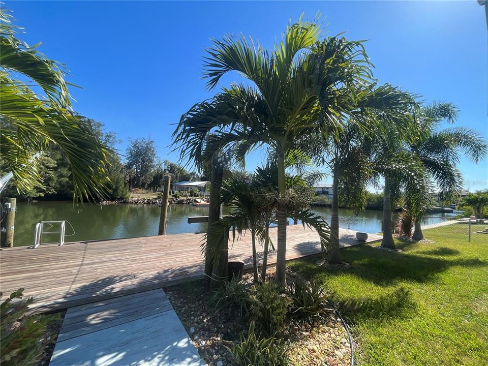 На продажу: $364,000 (2 спален, 1 ванн, 967 Квадратных фут)